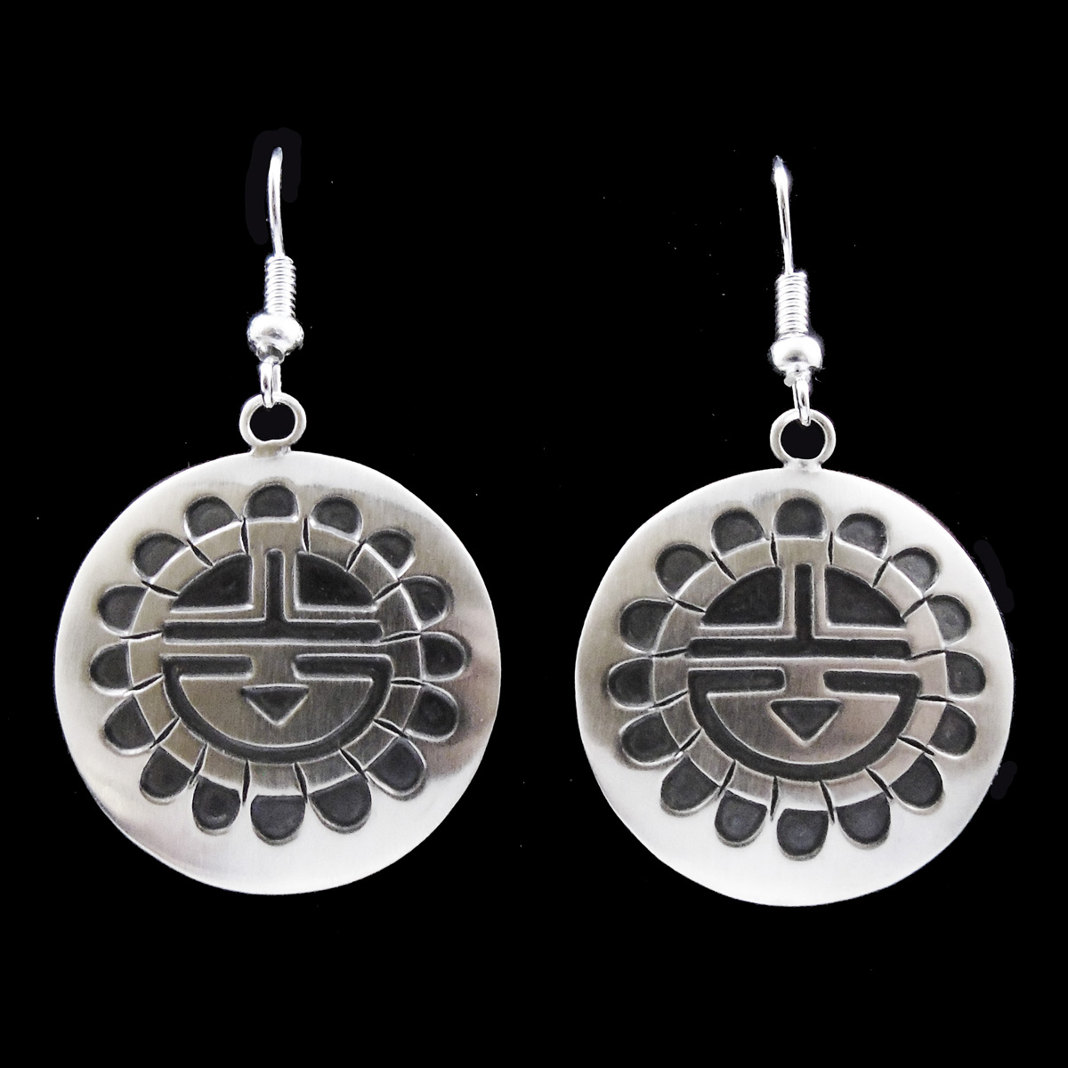 Zuni silver deals